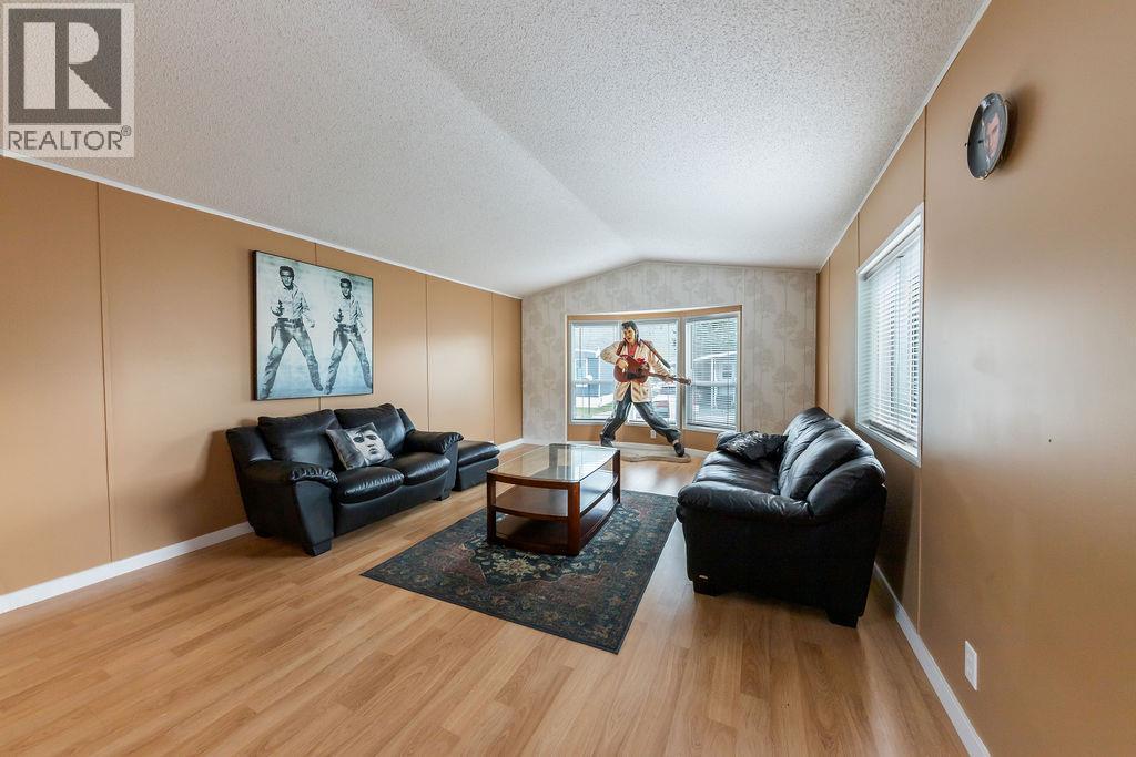 #6 2400 OAKDALE WAY - 16