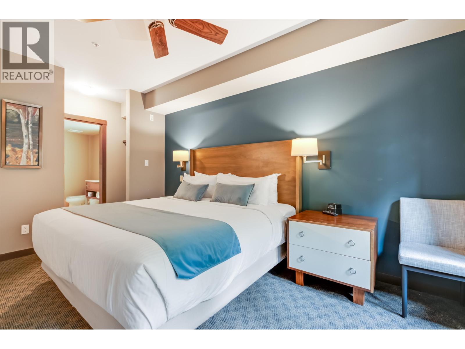 301B 2020 LONDON LANE, Whistler