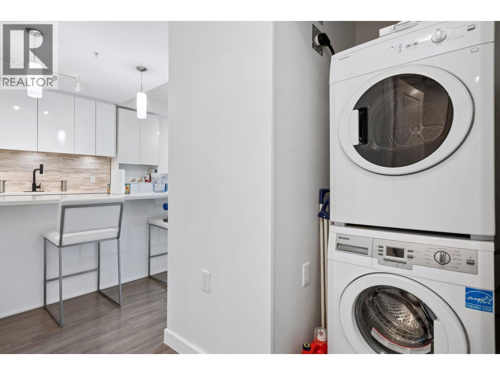 #121-9500 TOMICKI Avenue, Richmond