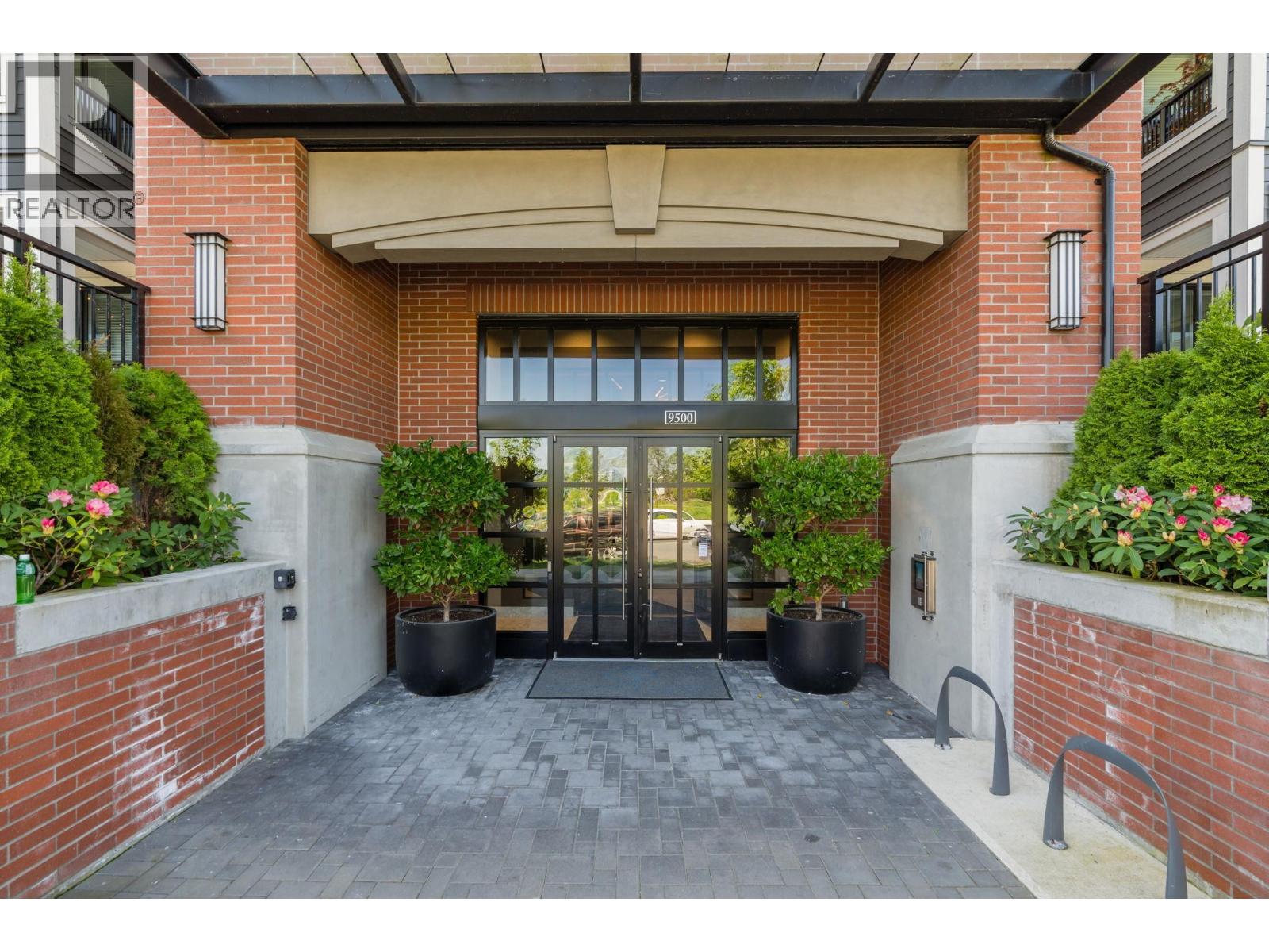 #121-9500 TOMICKI Avenue, Richmond