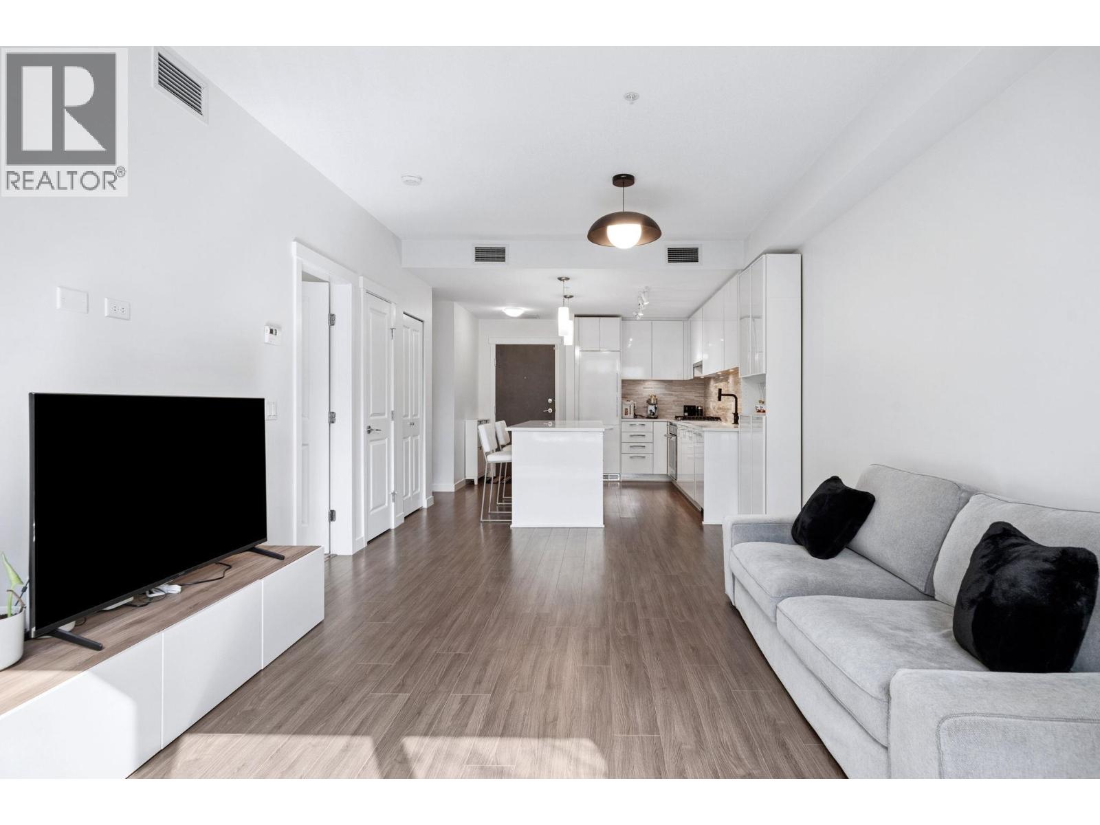 #121-9500 TOMICKI Avenue, Richmond