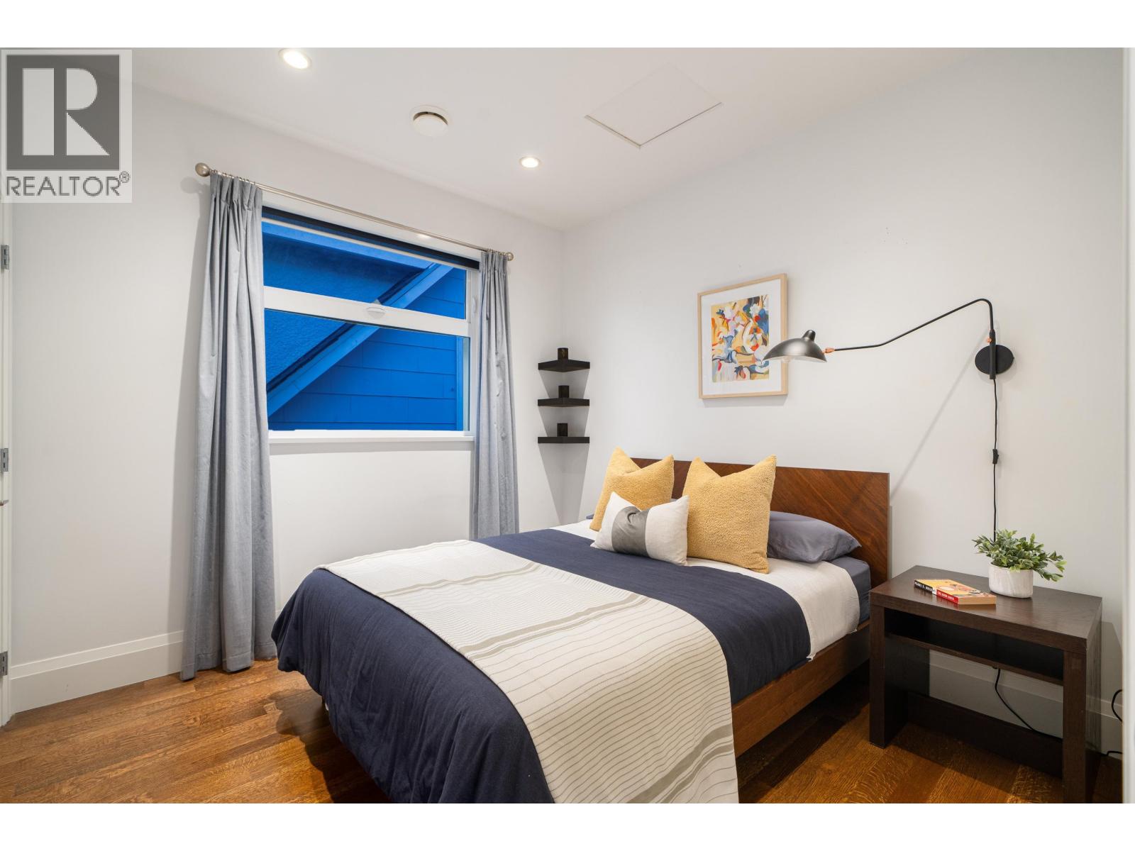 117 W 26TH AVENUE, Vancouver