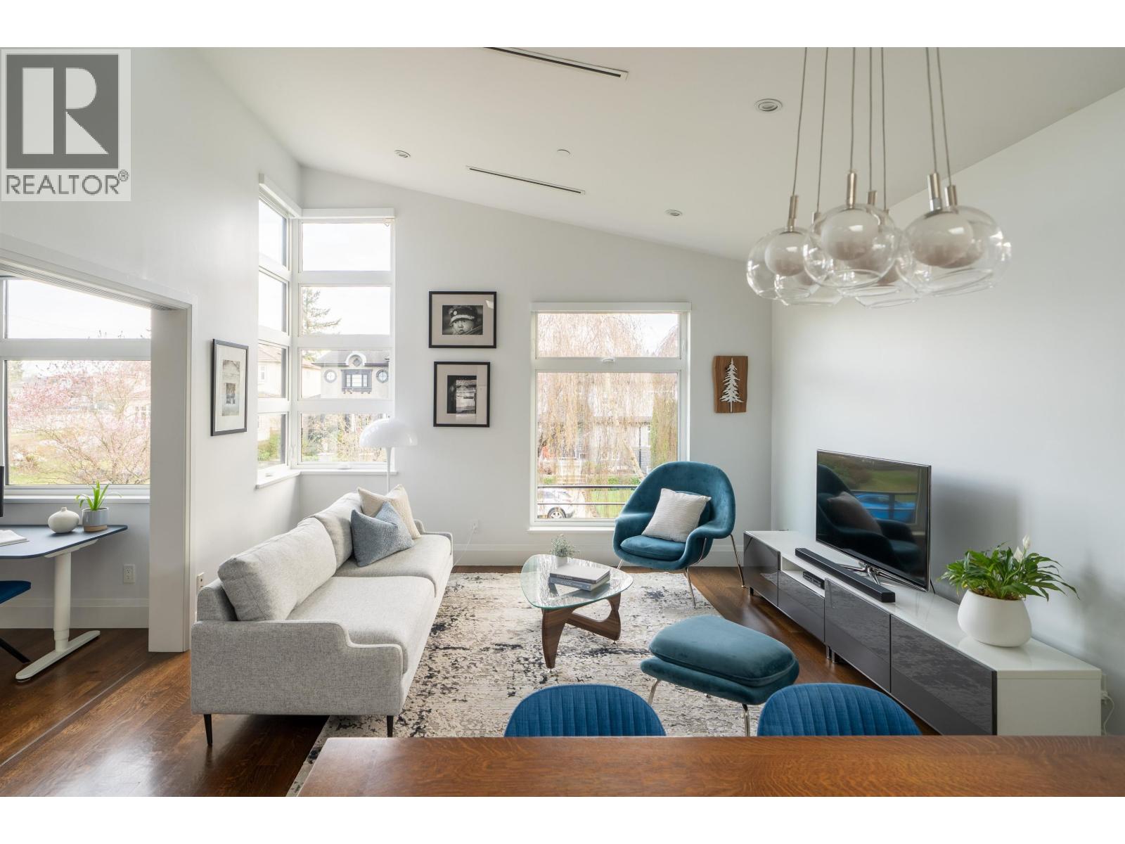 117 W 26TH AVENUE, Vancouver