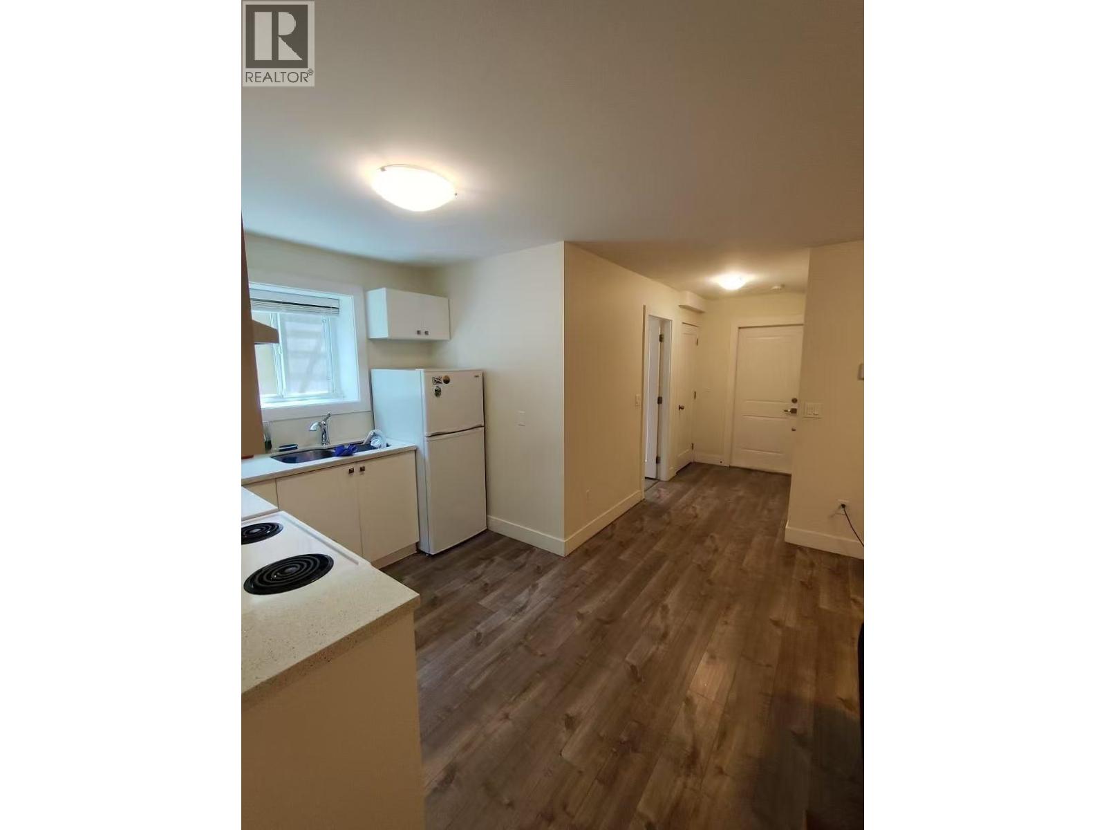 Lower Suite 809 TWENTY FIRST STREET, New Westminster