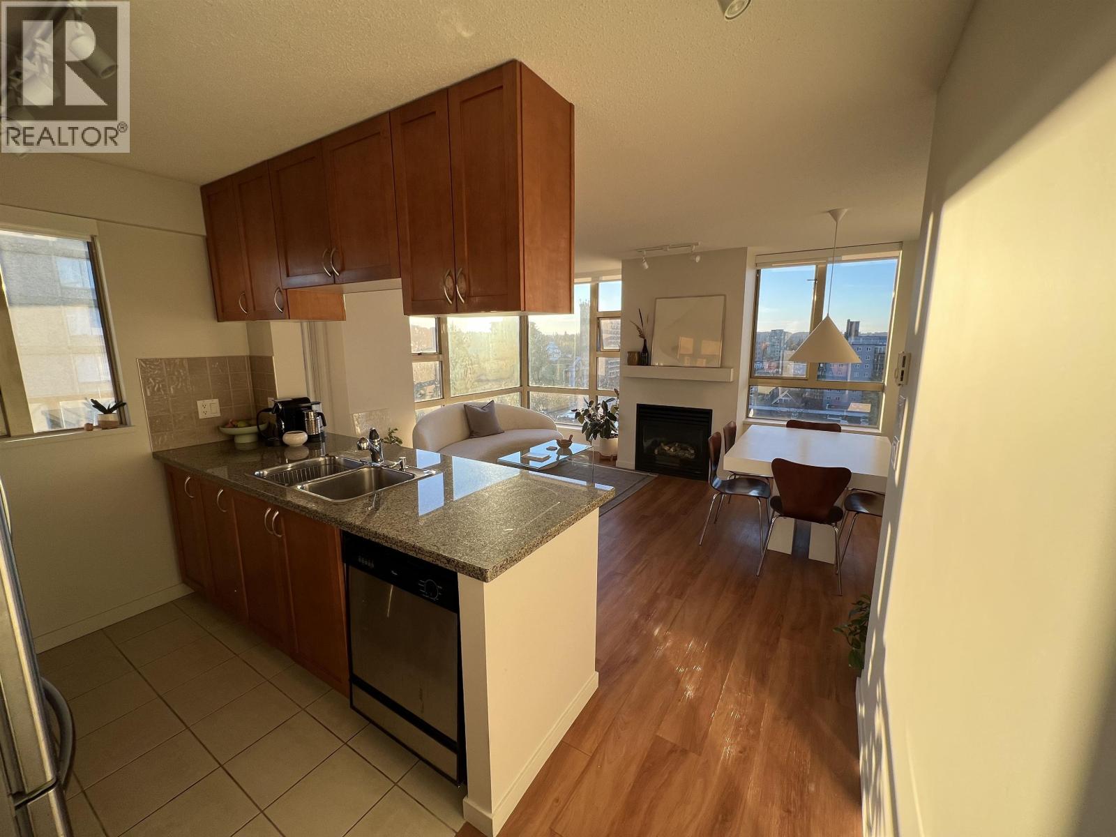 903 1316 W 11TH AVENUE, Vancouver