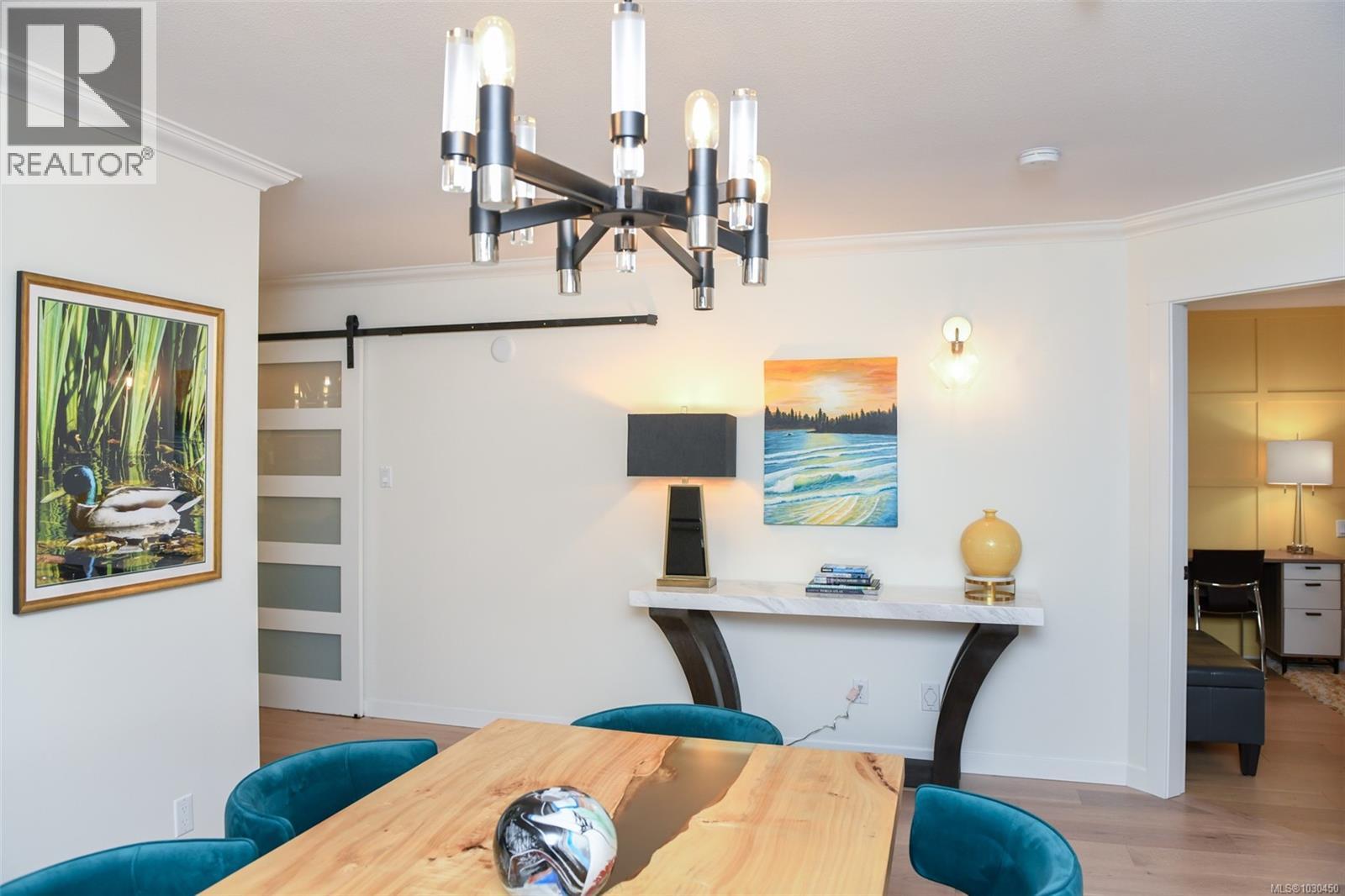 #503 2275 COMOX AVE - 18