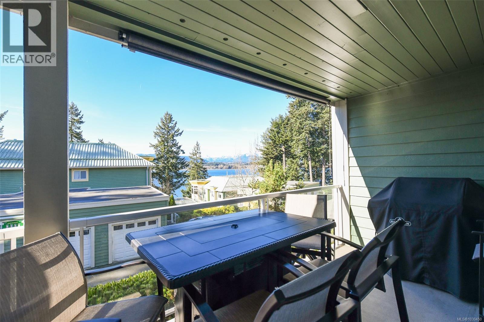 #503 2275 COMOX AVE - 27