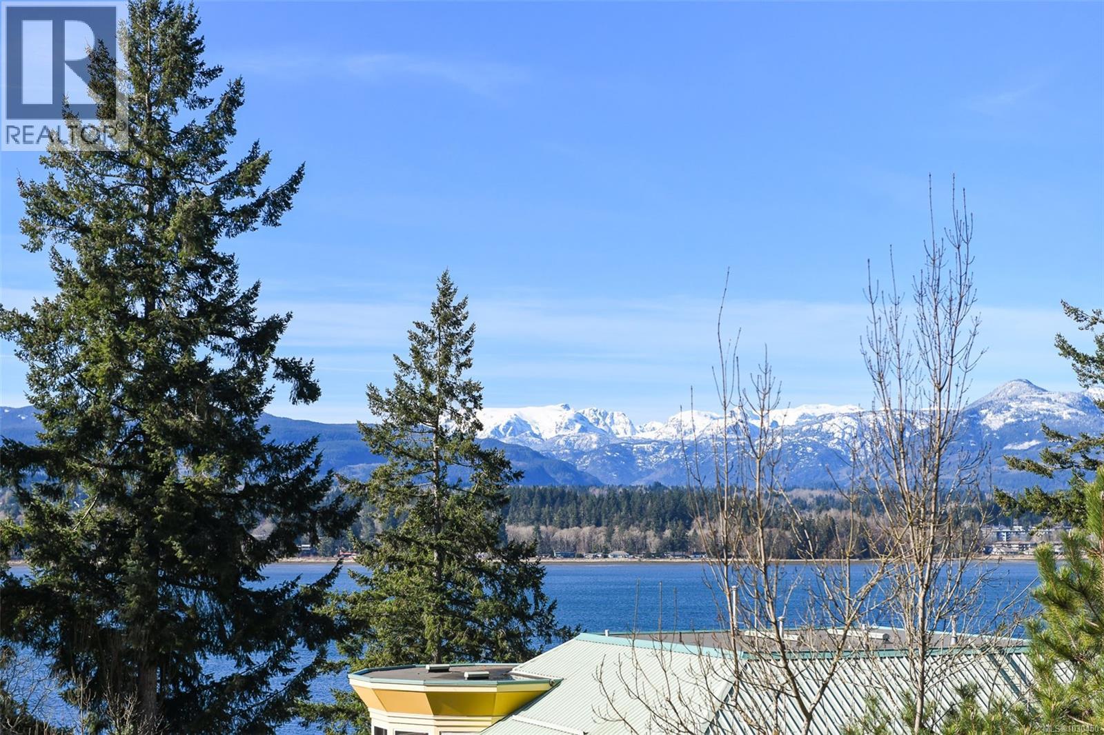 #503 2275 COMOX AVE - Image 2