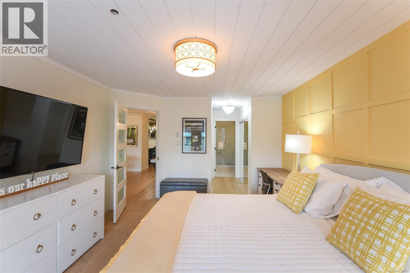 #503 2275 COMOX AVE - 34