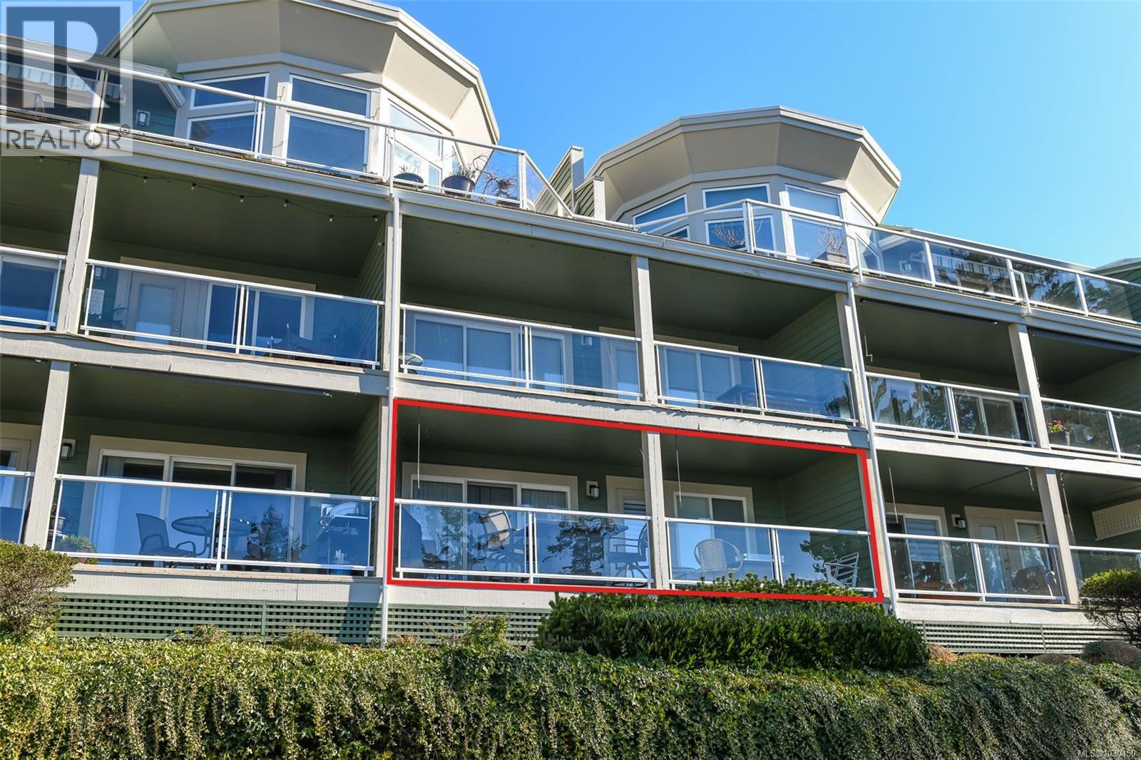 #503 2275 COMOX AVE - 46