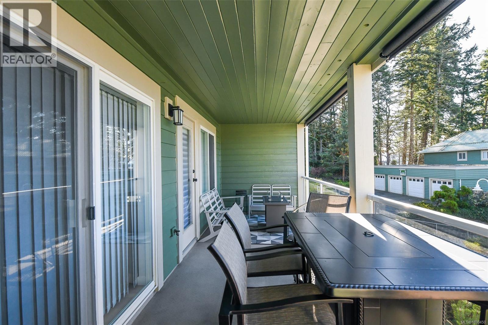 #503 2275 COMOX AVE - 29