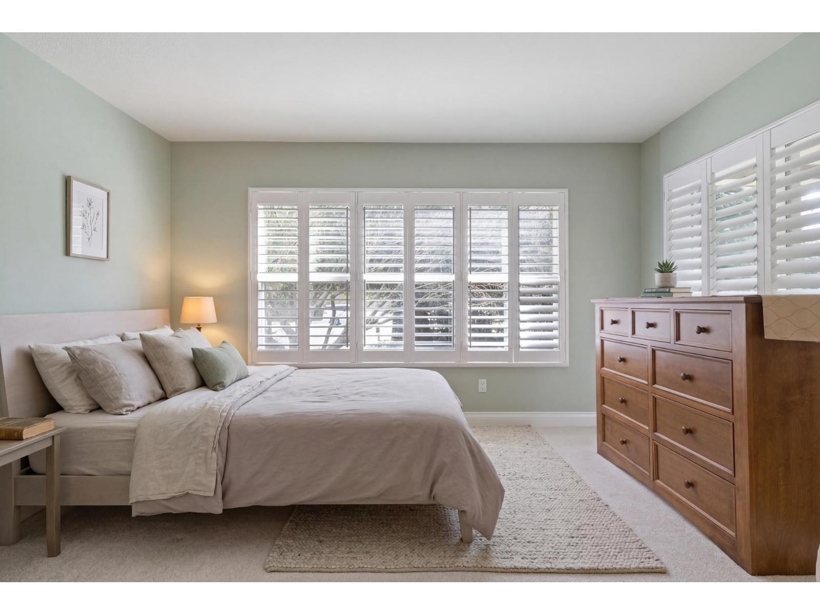 301 1725 128 STREET, Surrey