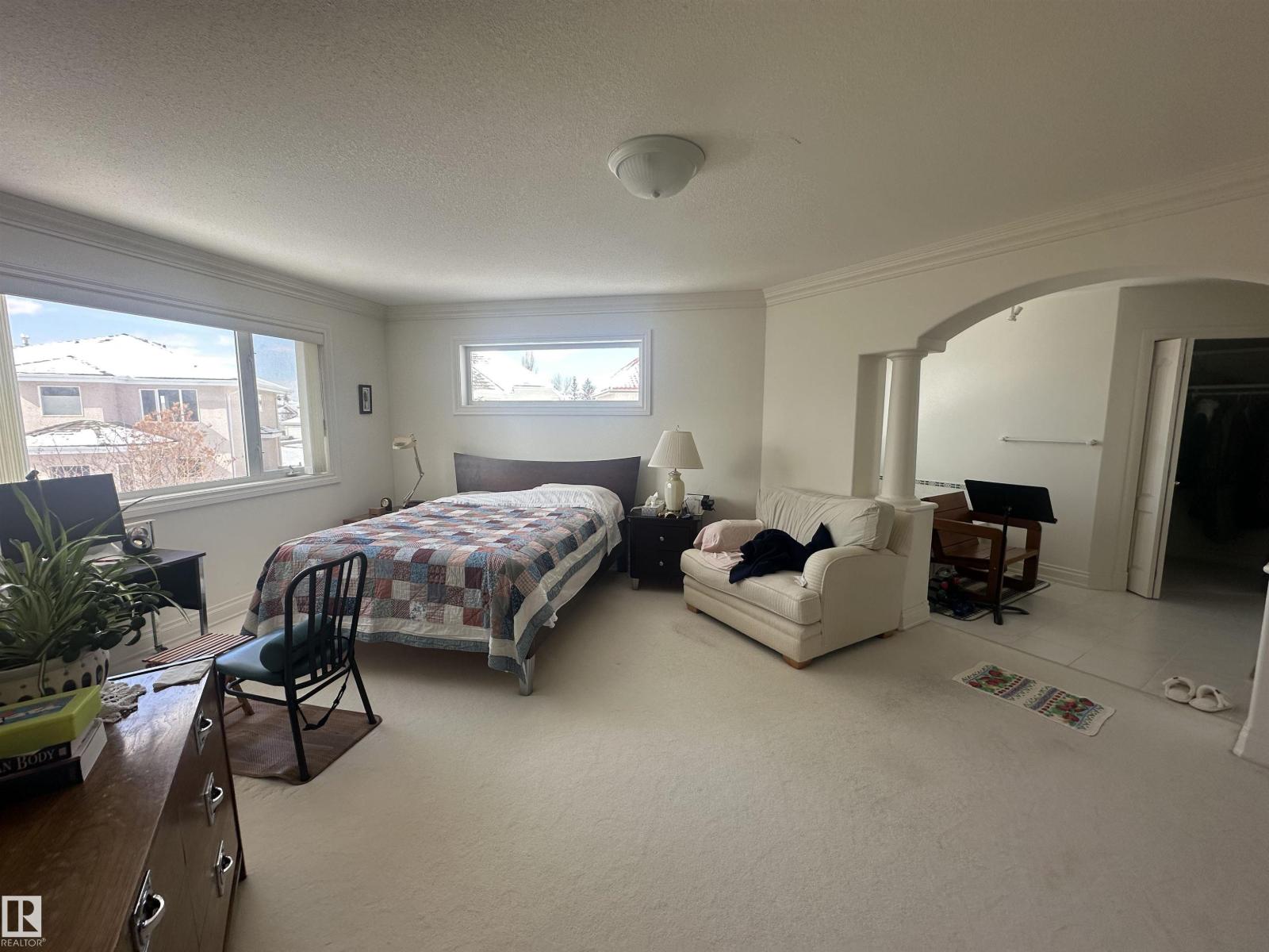 11524 14A AV NW, Edmonton