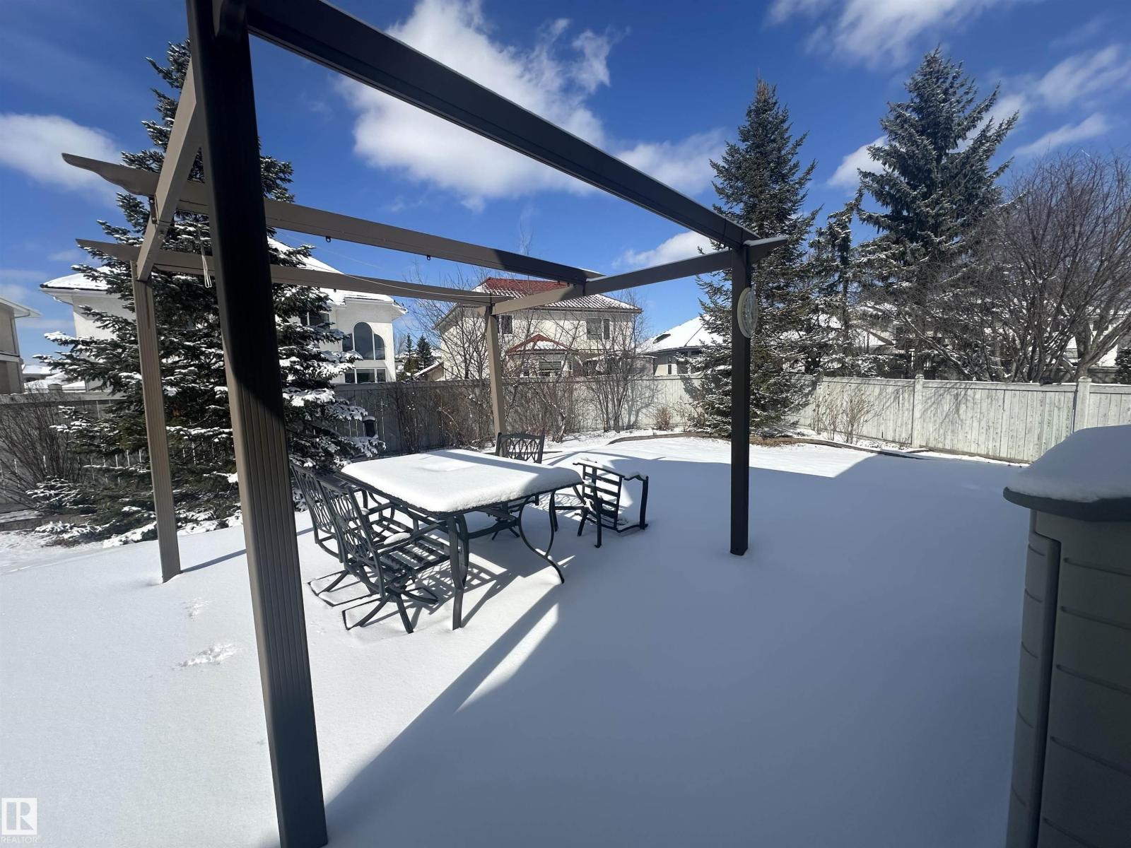 11524 14A AV NW, Edmonton