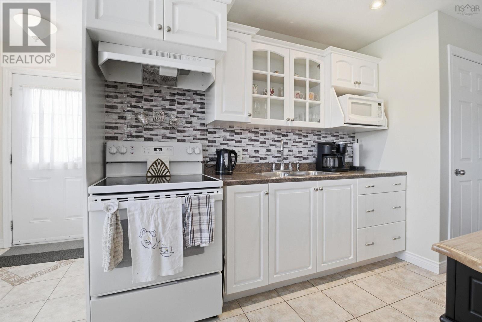 Property 32 of 50 of 46 Rockpoint Court