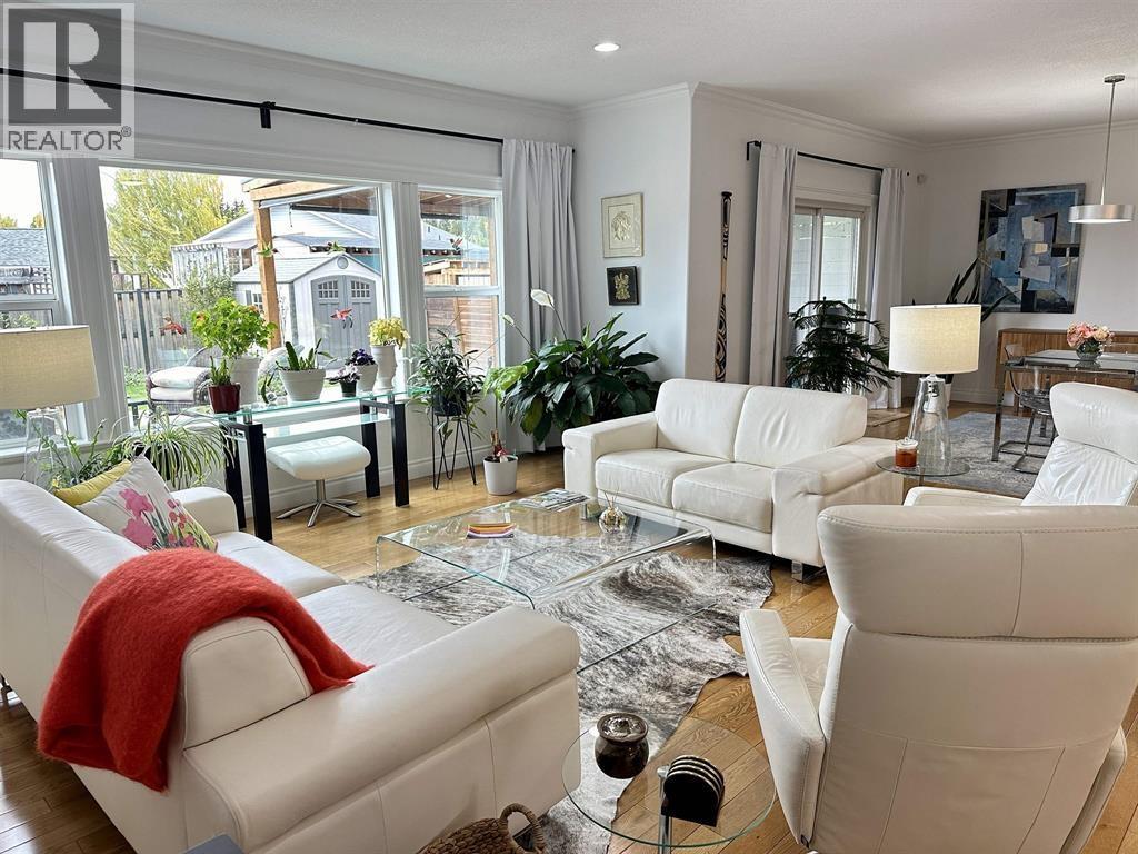 3473 HARGREAVES AVENUE - 13