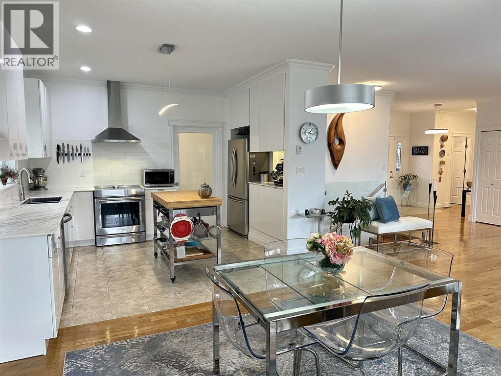 3473 HARGREAVES AVENUE - 17