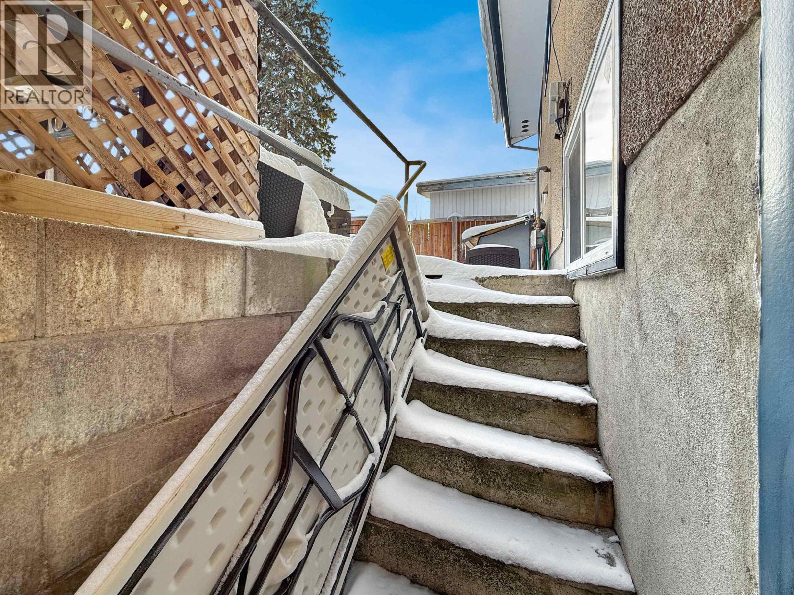 2823 ATHLONE AVENUE - 39