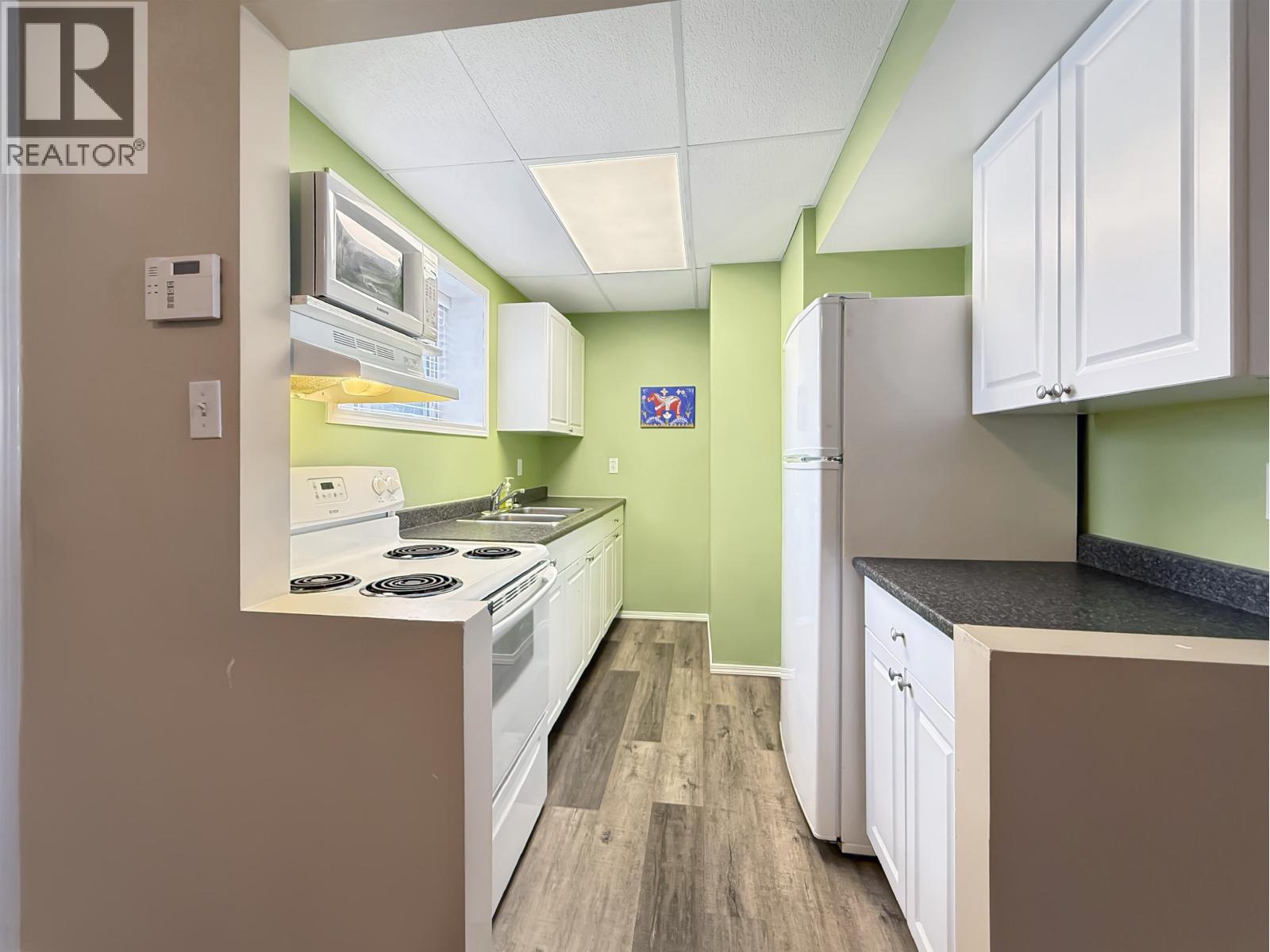 2823 ATHLONE AVENUE - 37