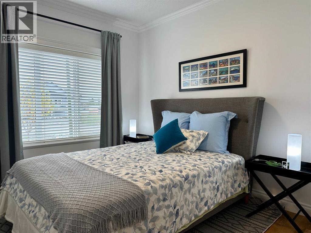 3473 HARGREAVES AVENUE - 28