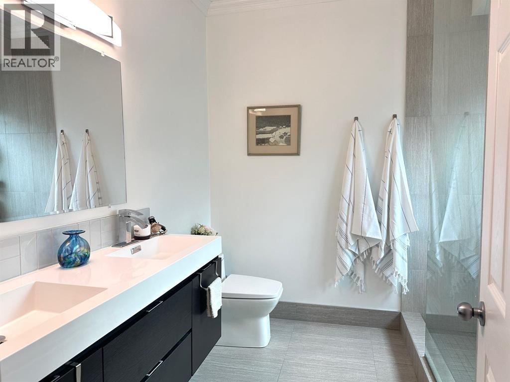 3473 HARGREAVES AVENUE - 25