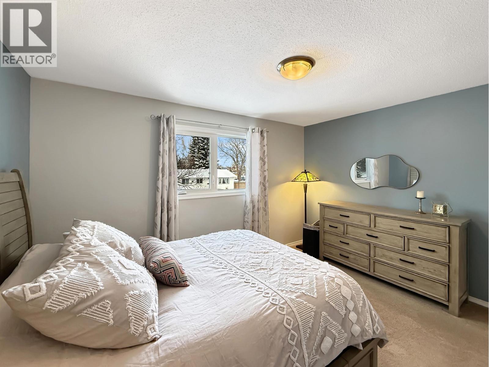 2823 ATHLONE AVENUE - 15