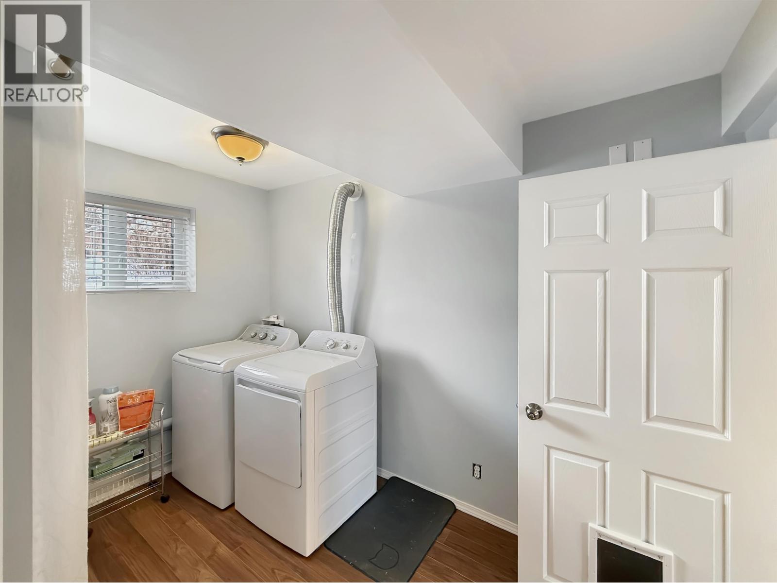 2823 ATHLONE AVENUE - 28