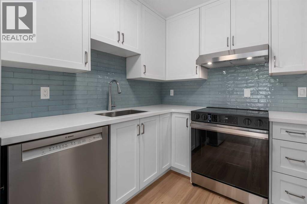 Single Family House for Sale in    Avenue SW Kingsland Calgary 