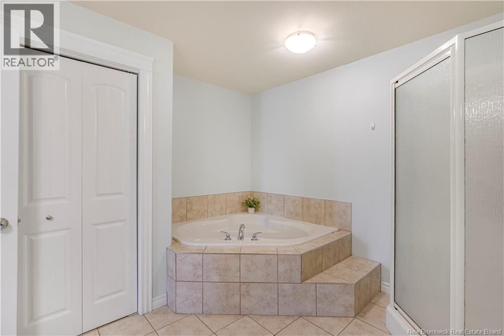 #104 160 VALCOUR DRIVE - 23