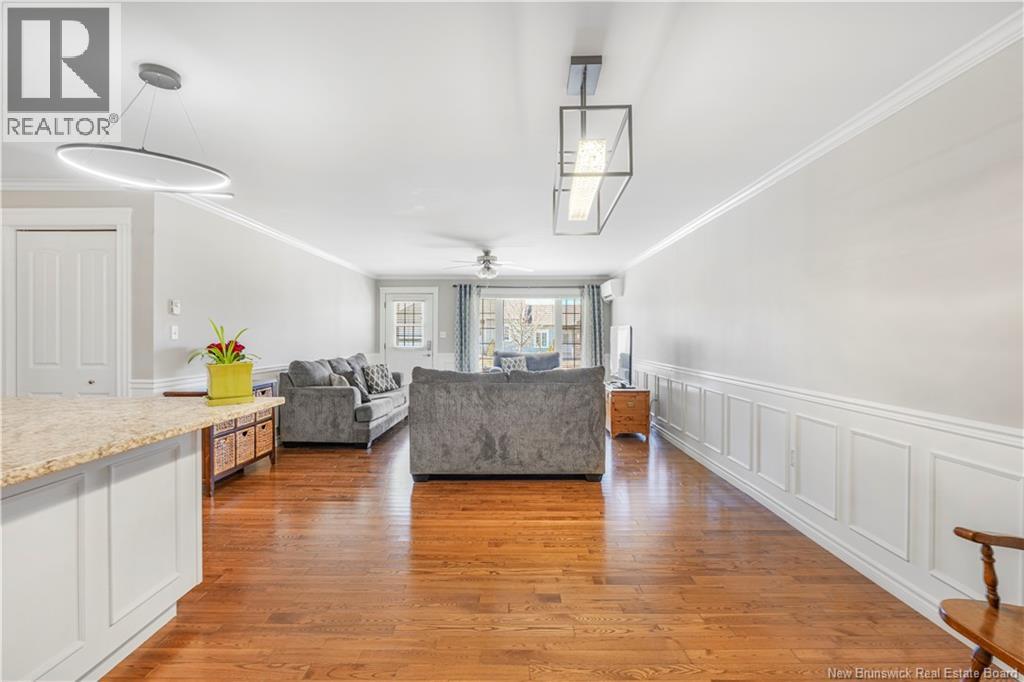 #104 160 VALCOUR DRIVE - 13