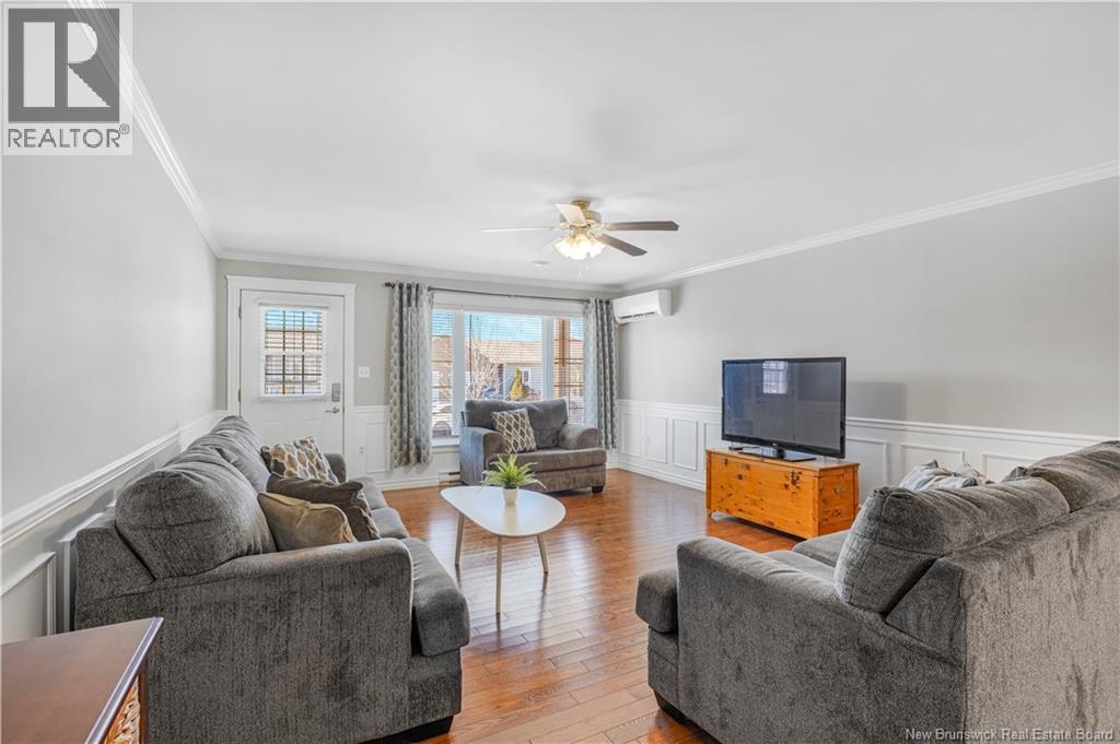 #104 160 VALCOUR DRIVE - 15