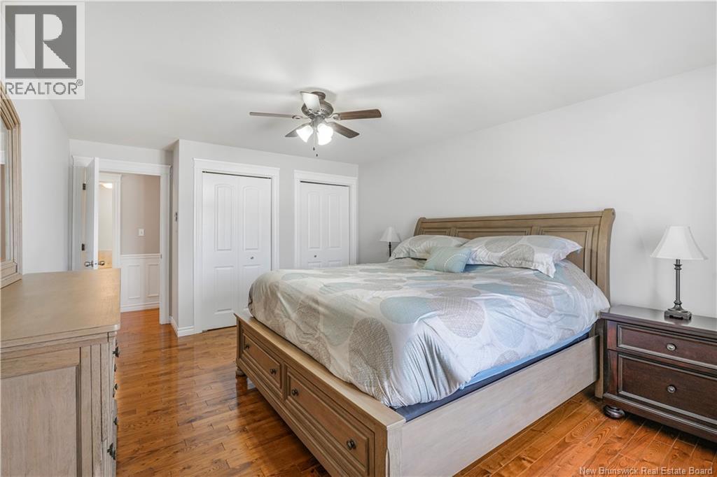 #104 160 VALCOUR DRIVE - 25