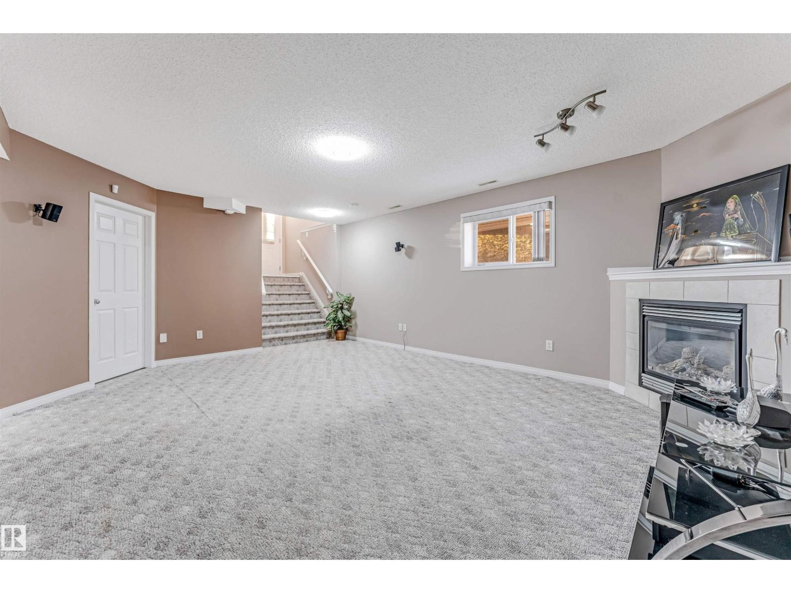 3331 26 ST NW, Edmonton