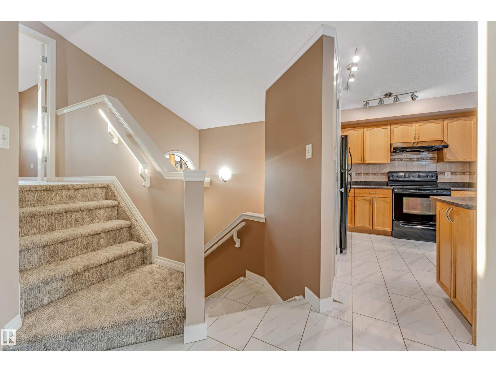 3331 26 ST NW, Edmonton