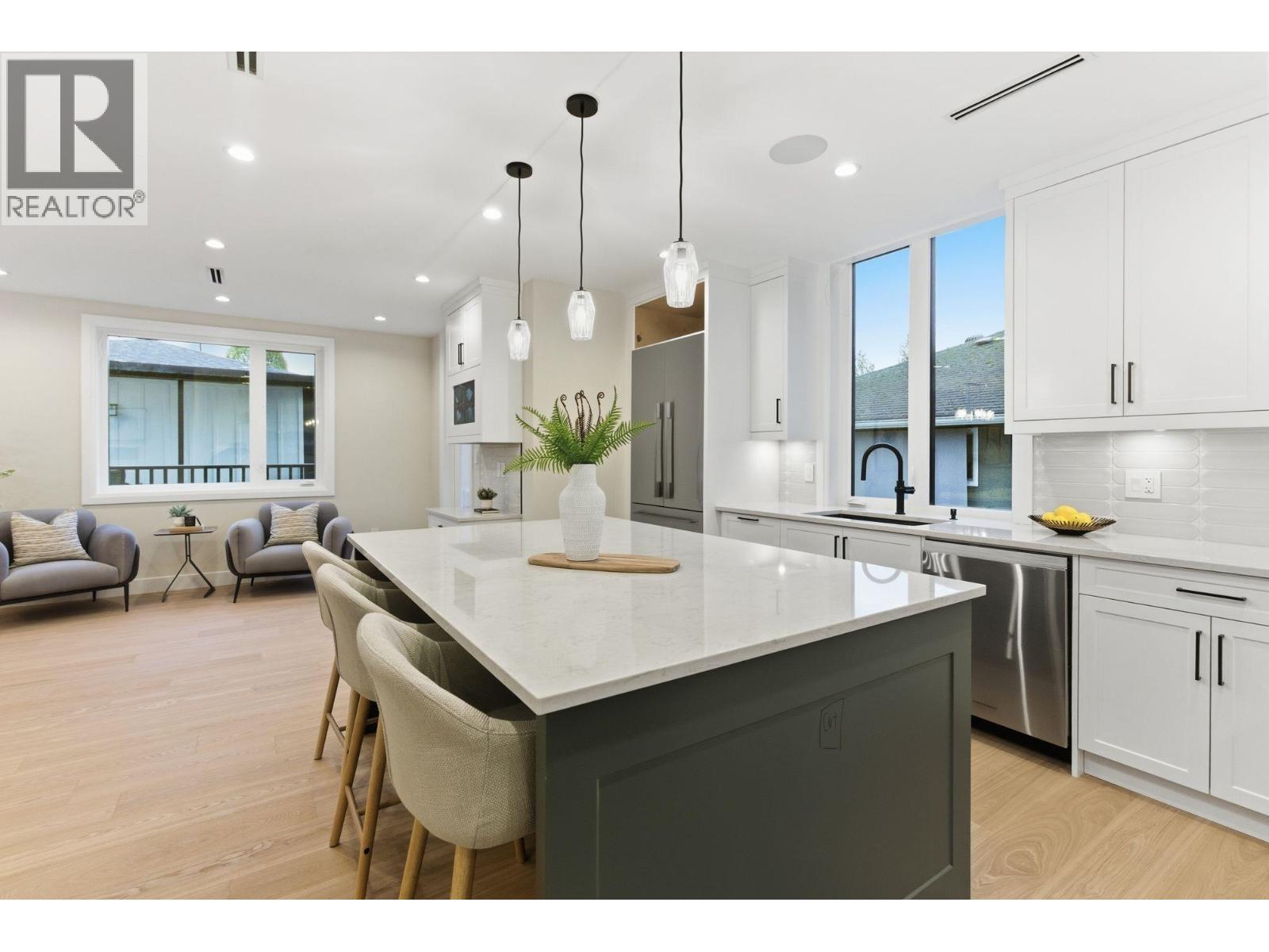 2 8408 17TH AVENUE, Burnaby