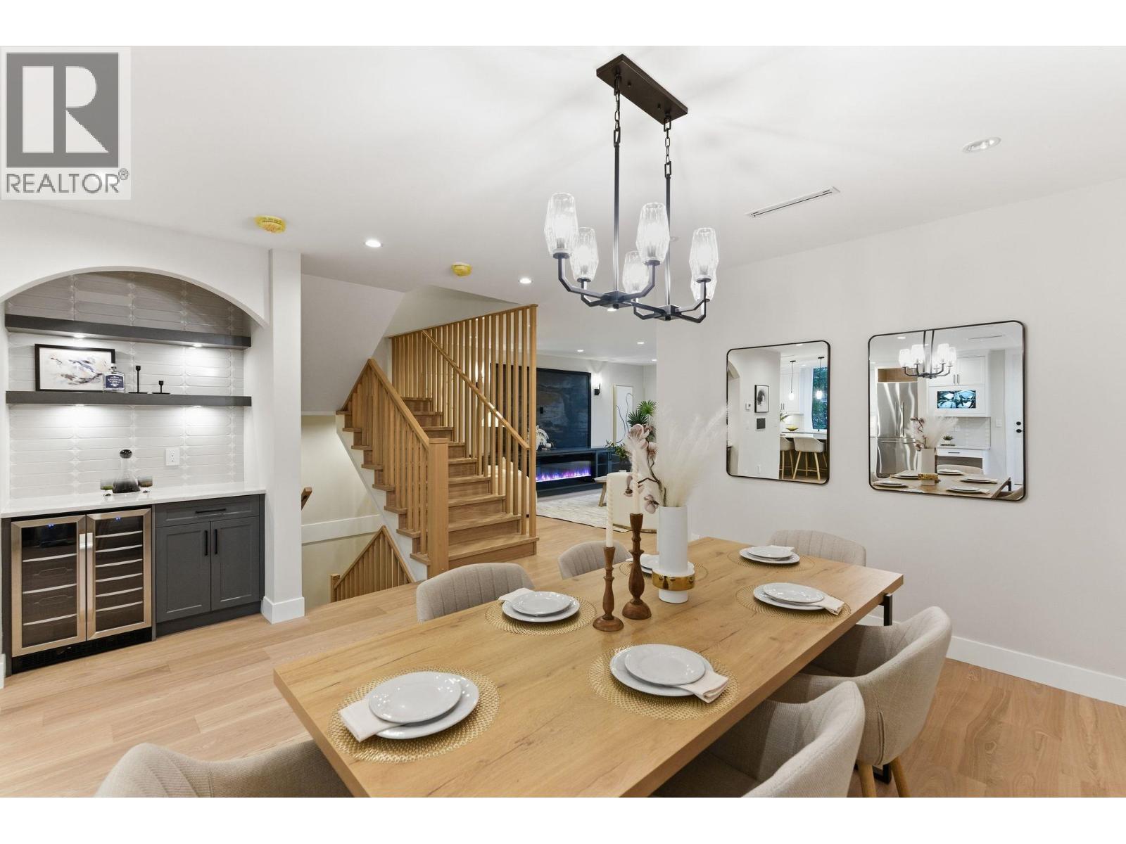 2 8408 17TH AVENUE, Burnaby