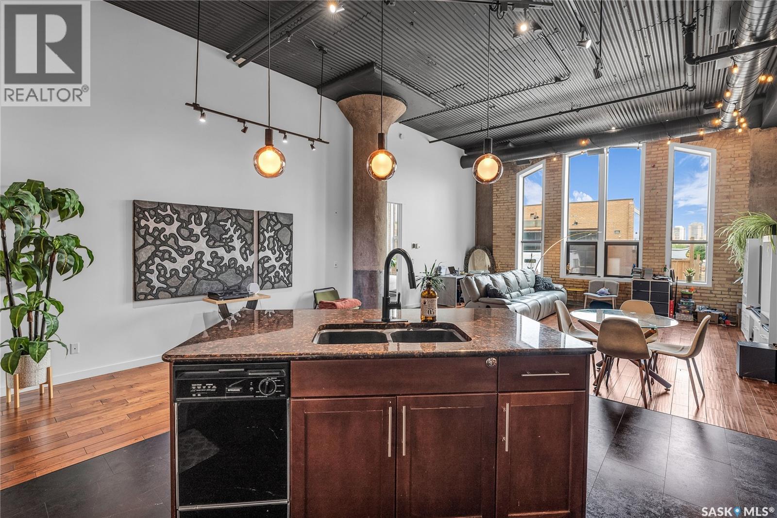 #105 211 D AVENUE N - 15