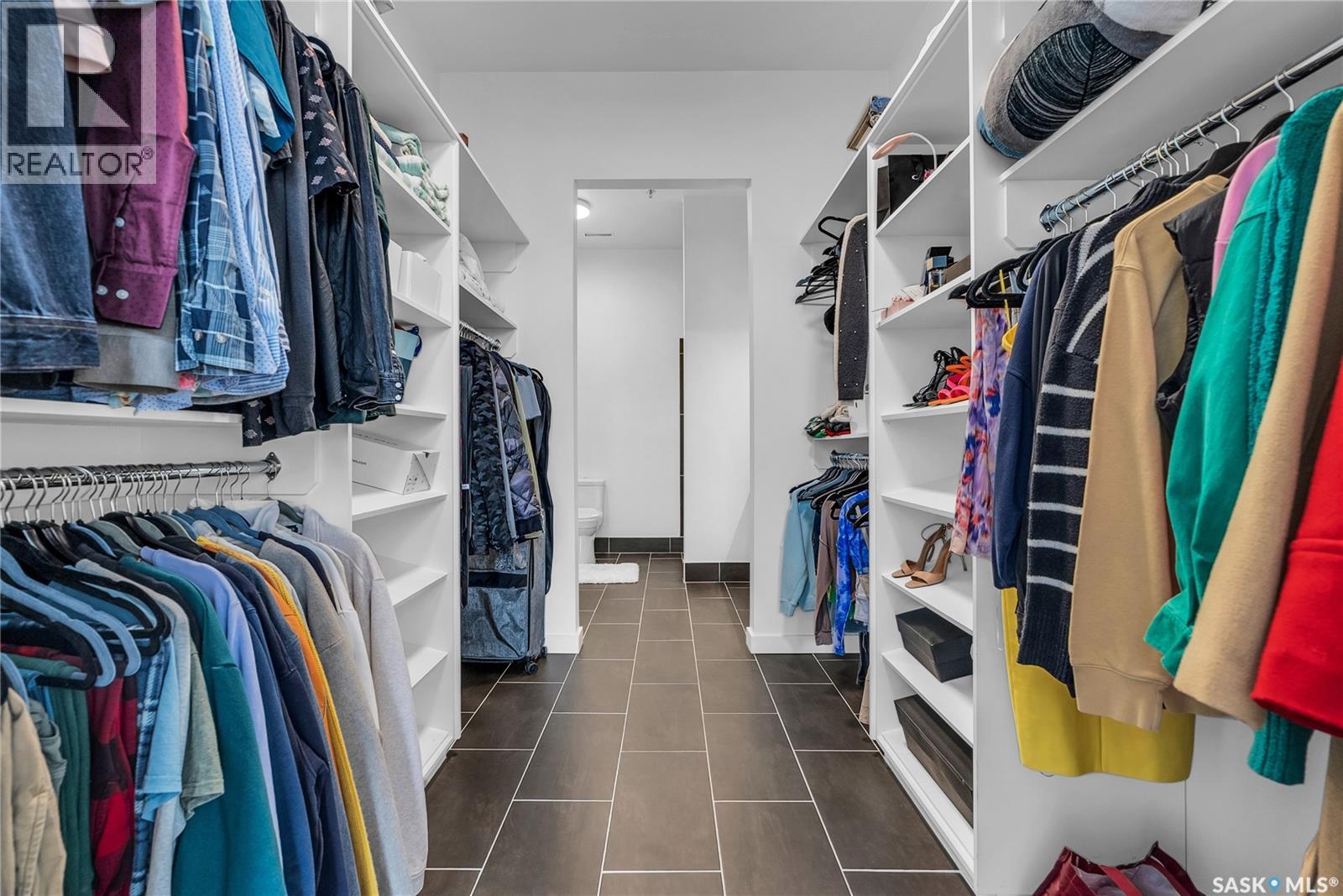 #105 211 D AVENUE N - 24