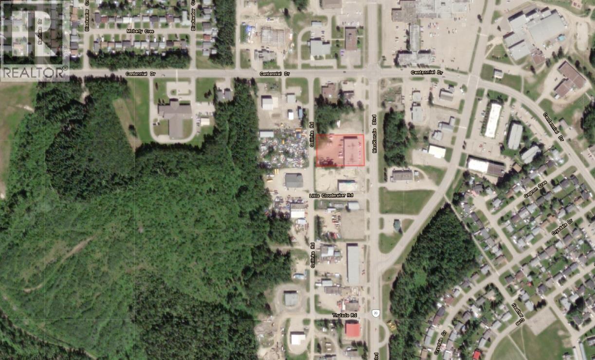 320 MACKENZIE BOULEVARD, Mackenzie