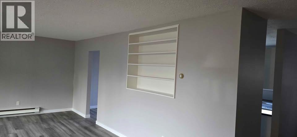 2611 LAKESHORE ROAD - 13