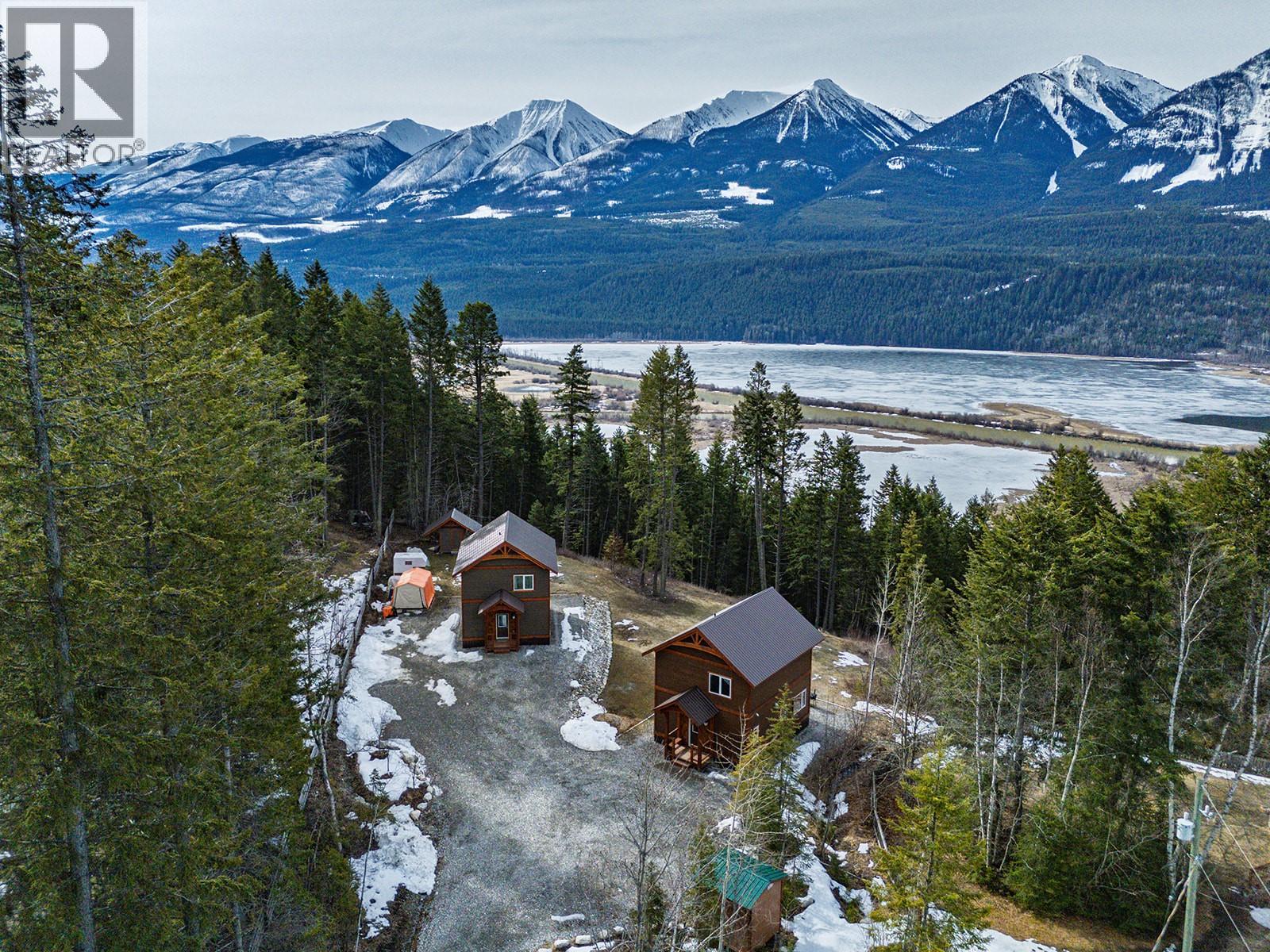 1352 CAMPBELL ROAD - 21