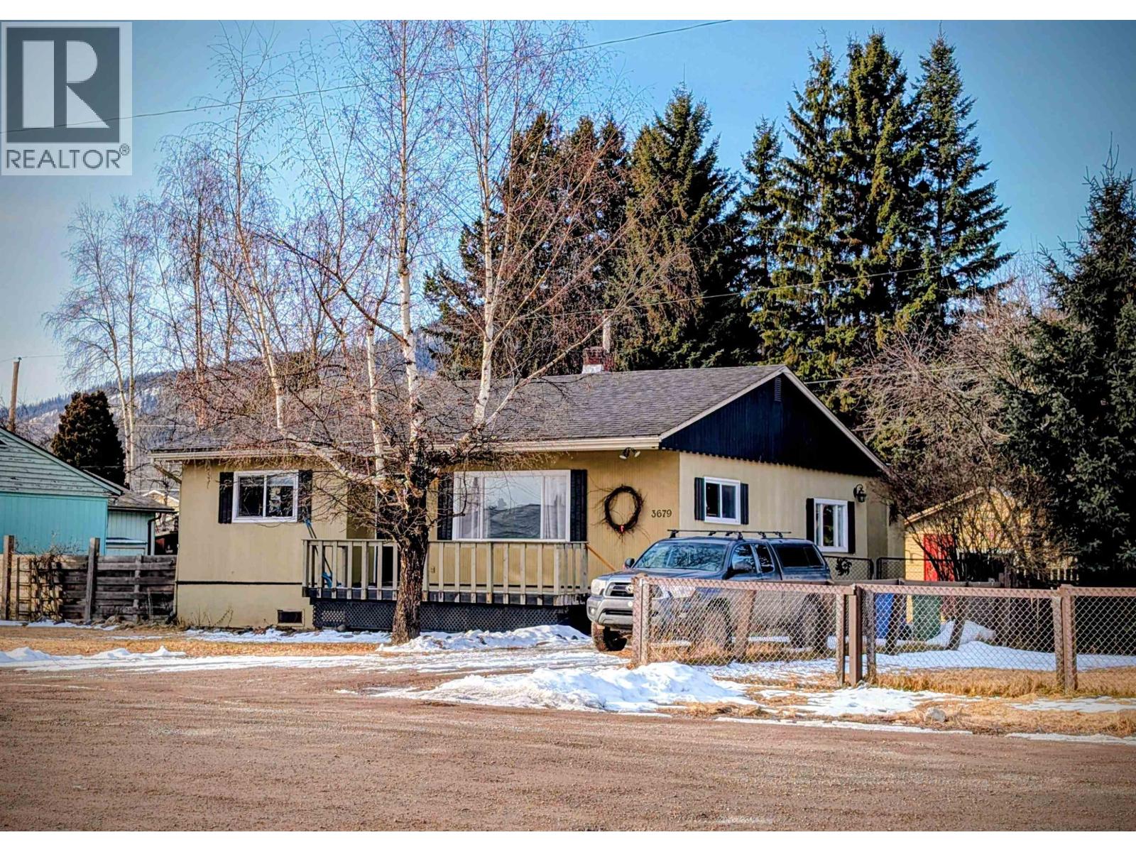 3679 BROADWAY AVENUE - 1