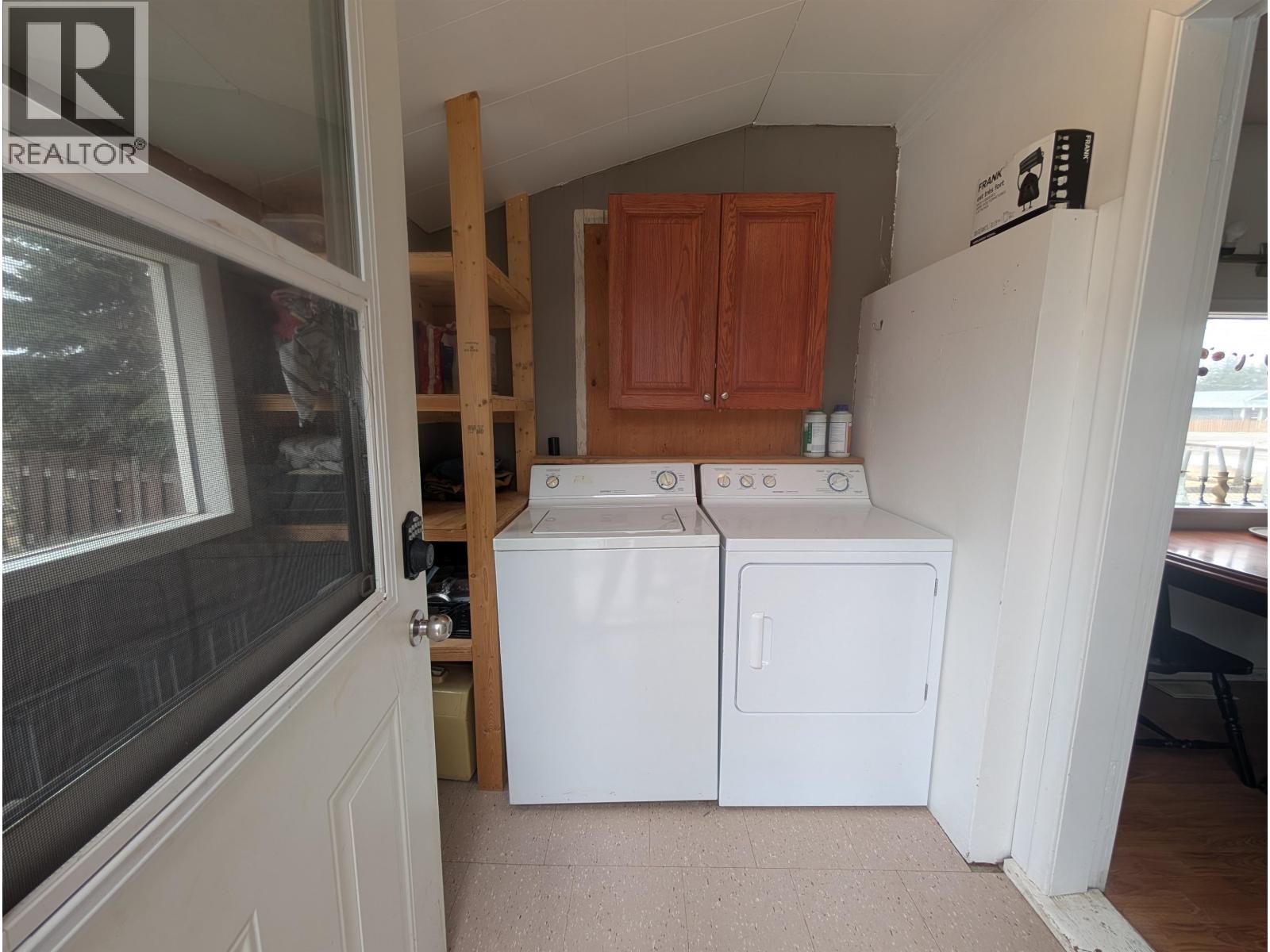 3679 BROADWAY AVENUE - 10