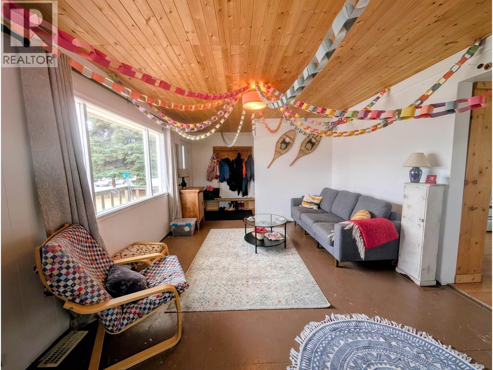 3679 BROADWAY AVENUE - 5