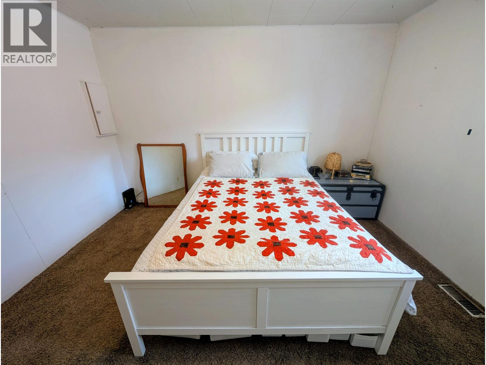 3679 BROADWAY AVENUE - 12