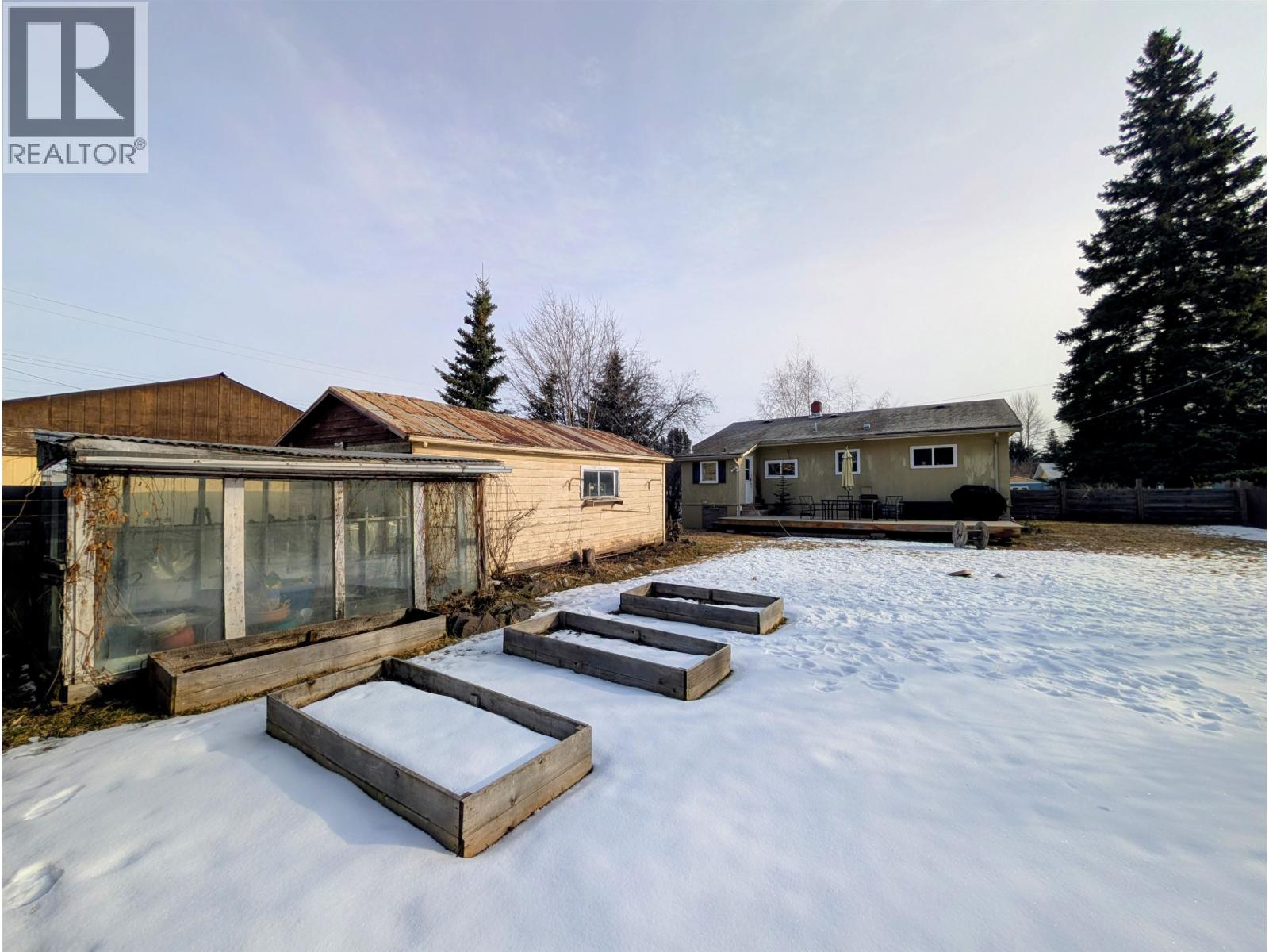 3679 BROADWAY AVENUE - 24