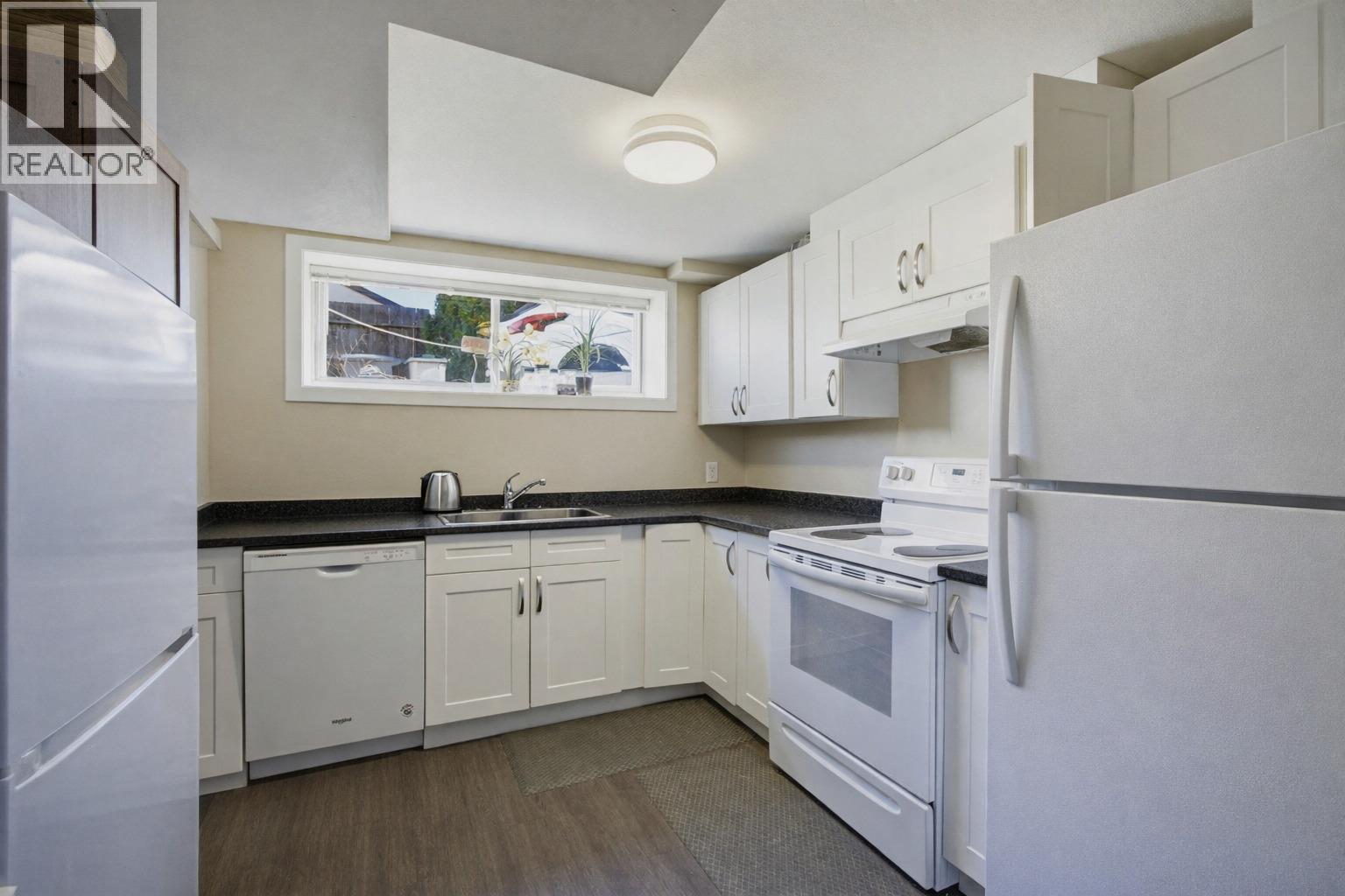 2768 VALLEYVIEW DRIVE - 22