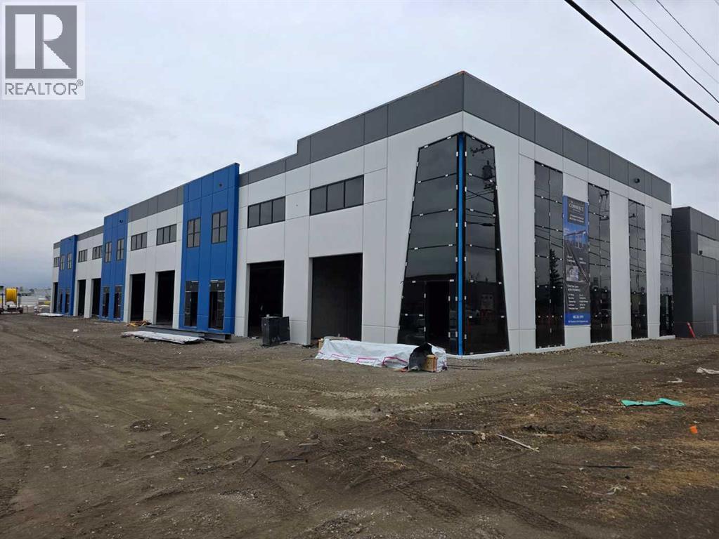 7, 5525 4 Street SE, Calgary, Alberta