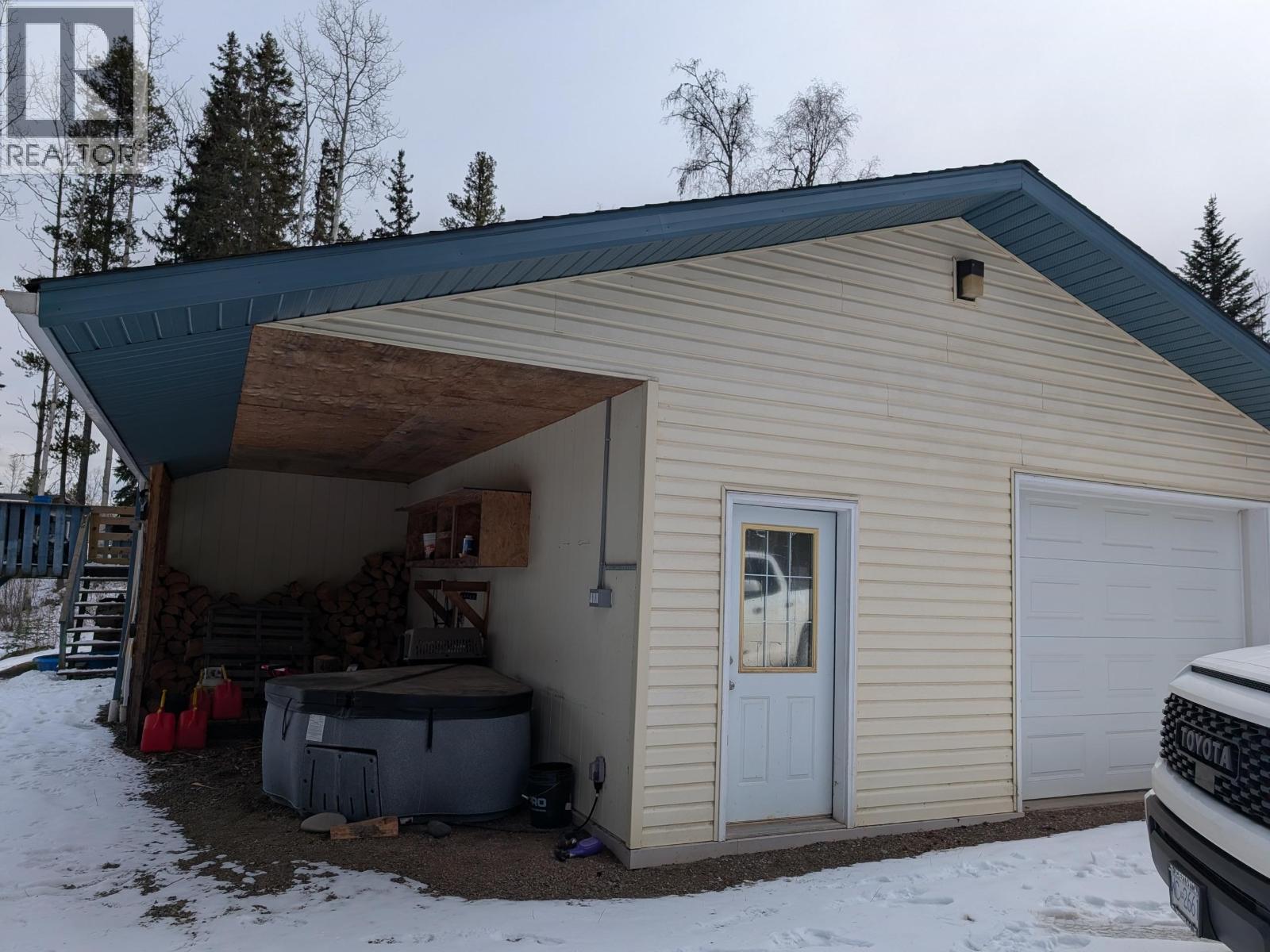 9054 HORLINGS ROAD - 28