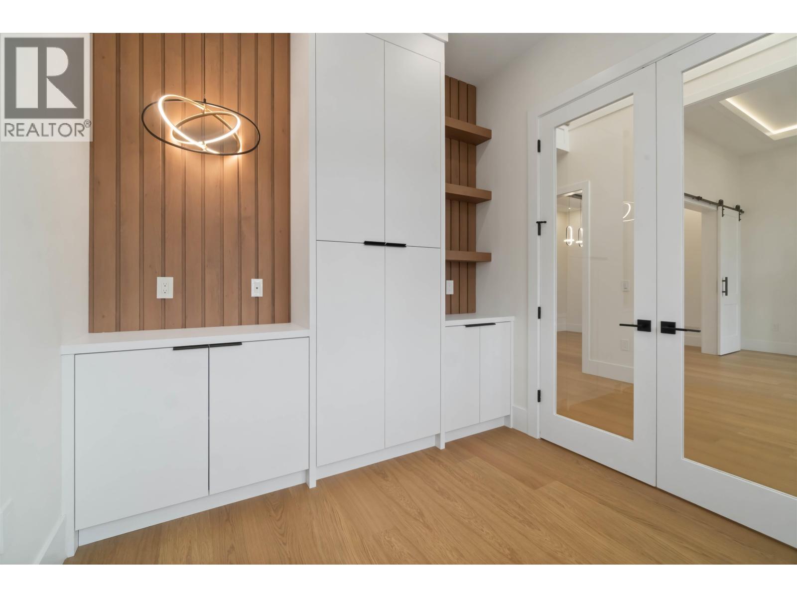 827 ATKINS STREET, Coquitlam